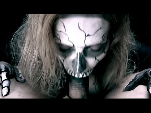 ❤️ Rapariga demoníaca a chupar pilas com a sua boca negra e a engolir esperma. ❌ Porno vídeo em pt.milfnut-net.ru ﹏